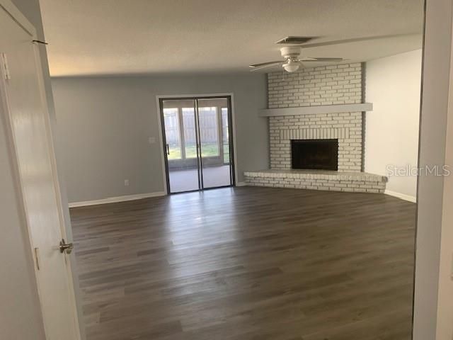 For Rent: $2,500 (3 beds, 2 baths, 1569 Square Feet)