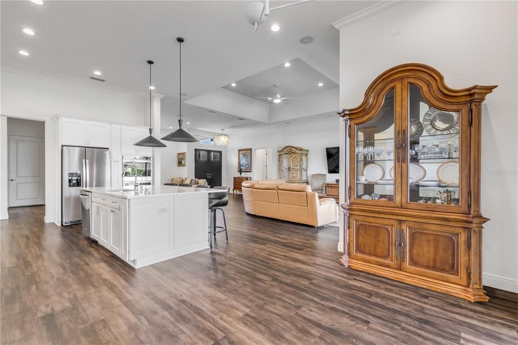 待售: $899,000 (4 贝兹, 3 浴室, 2632 平方英尺)