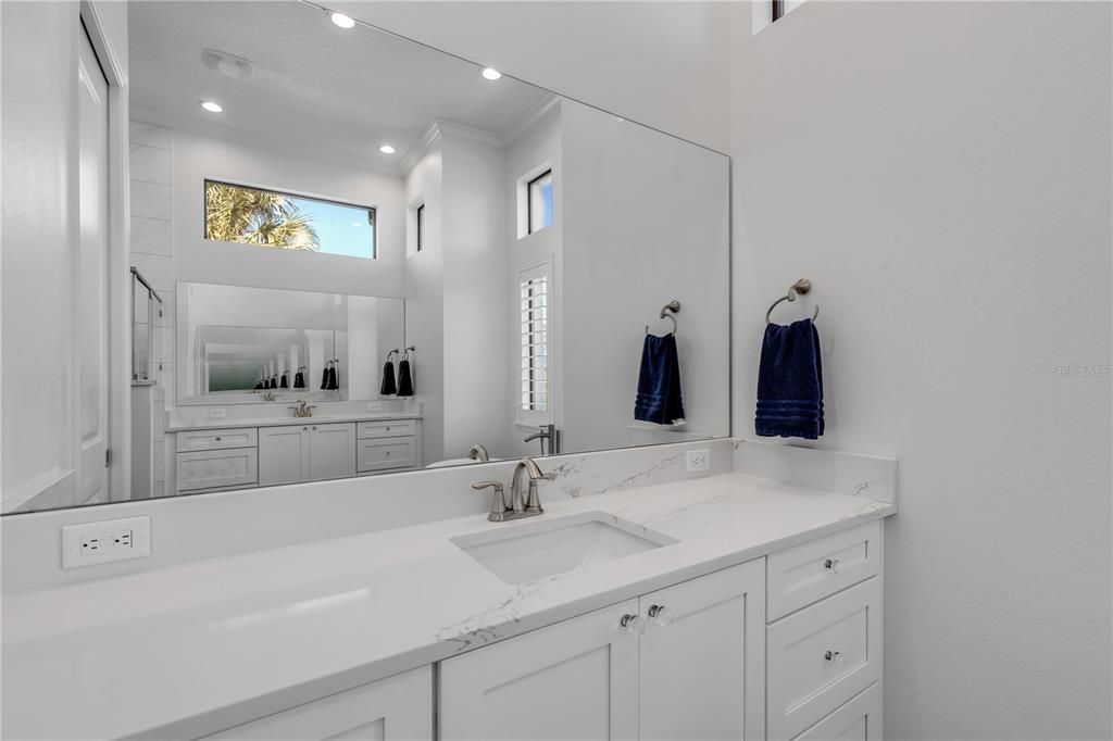 待售: $899,000 (4 贝兹, 3 浴室, 2632 平方英尺)