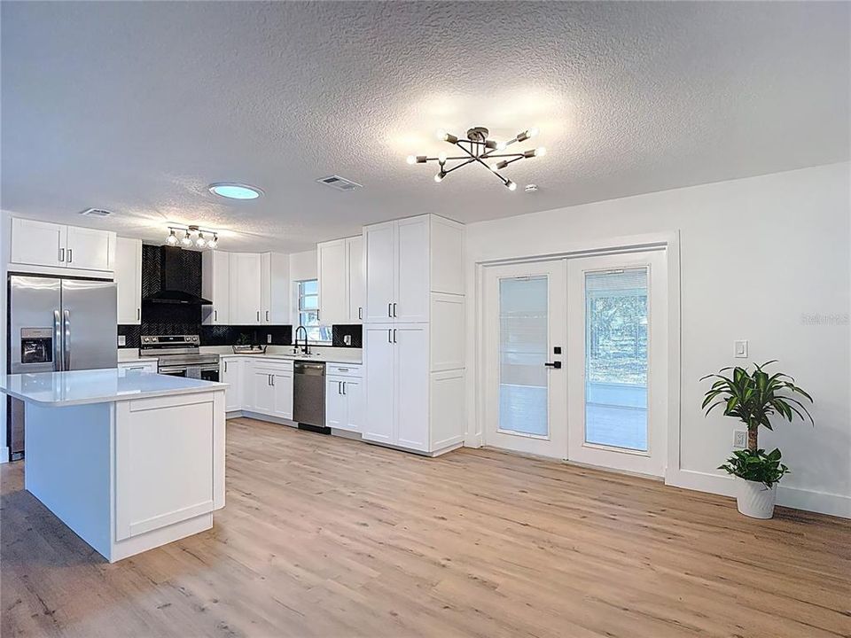 For Sale: $369,900 (3 beds, 2 baths, 1512 Square Feet)