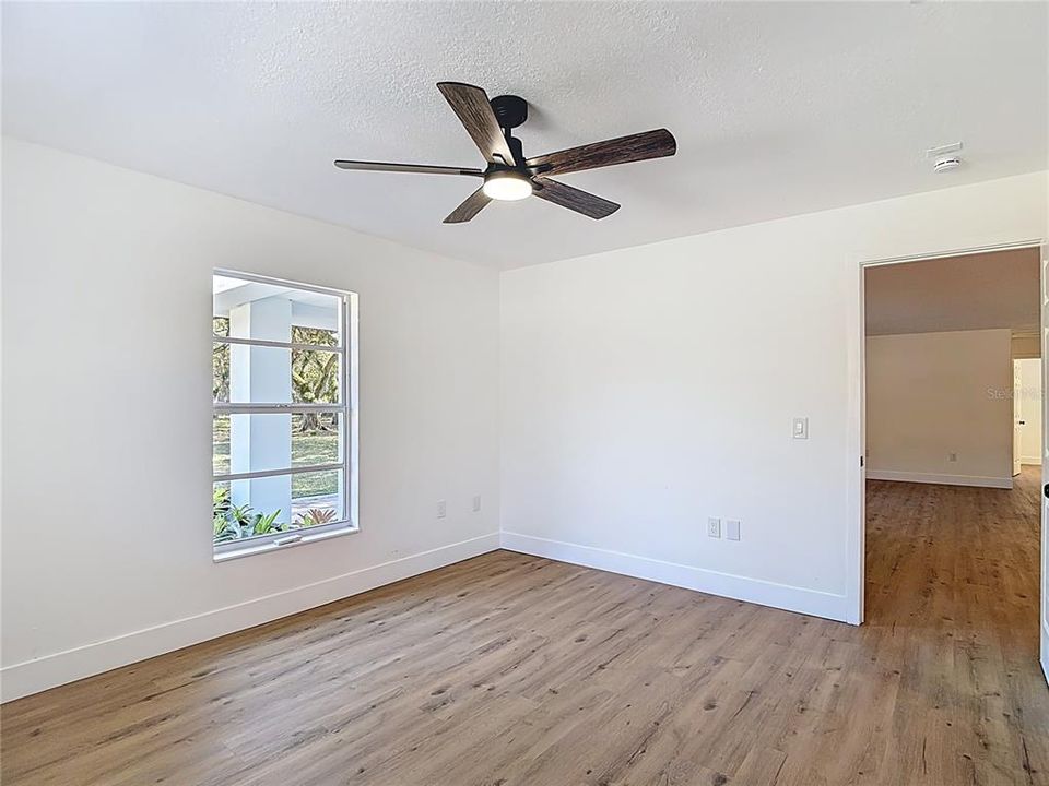 For Sale: $369,900 (3 beds, 2 baths, 1512 Square Feet)