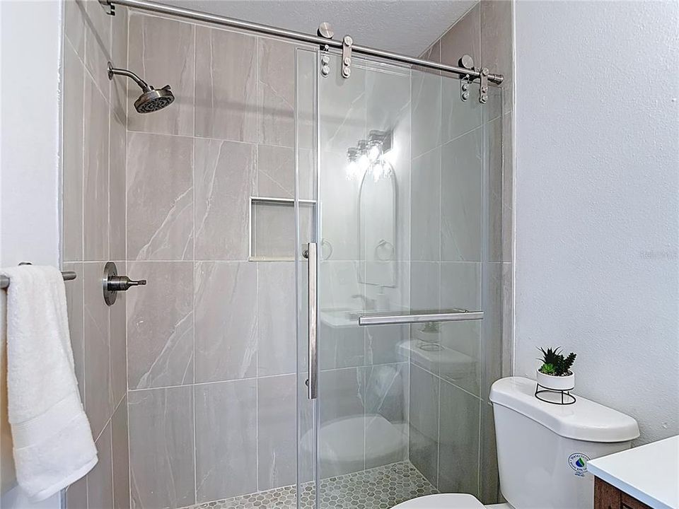 For Sale: $369,900 (3 beds, 2 baths, 1512 Square Feet)