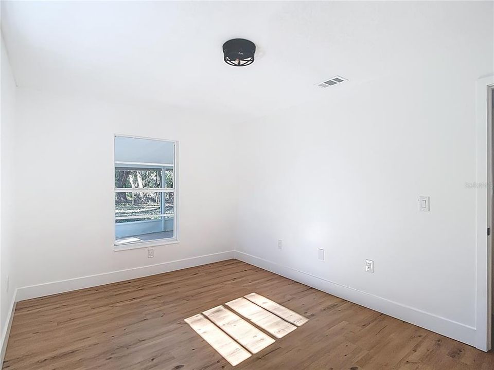 For Sale: $369,900 (3 beds, 2 baths, 1512 Square Feet)