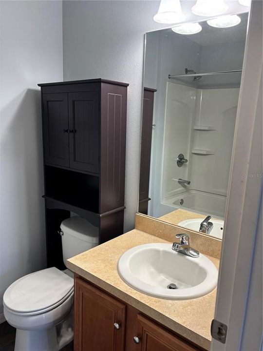 出租: $1,895 (2 贝兹, 2 浴室, 1064 平方英尺)