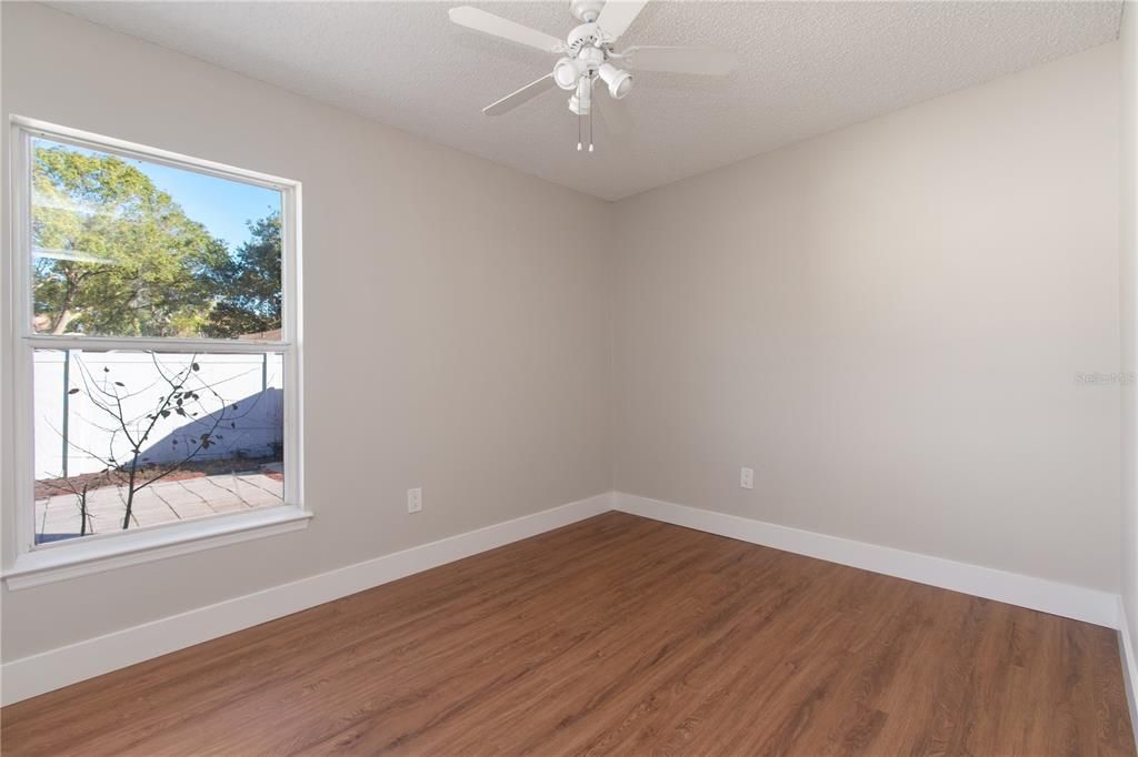 For Sale: $349,900 (3 beds, 2 baths, 1406 Square Feet)