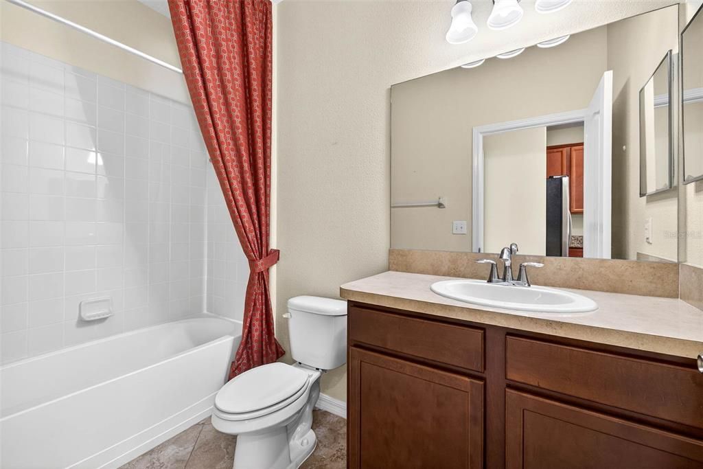 В аренду: $2,200 (4 спален, 3 ванн, 1612 Квадратных фут)