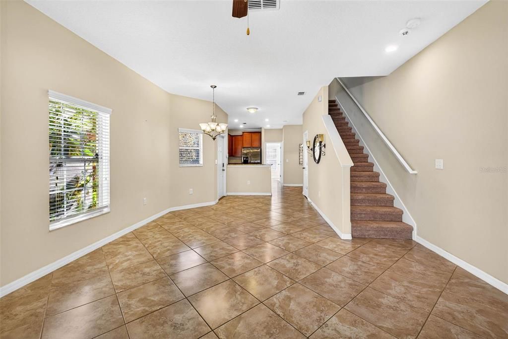 В аренду: $2,200 (4 спален, 3 ванн, 1612 Квадратных фут)