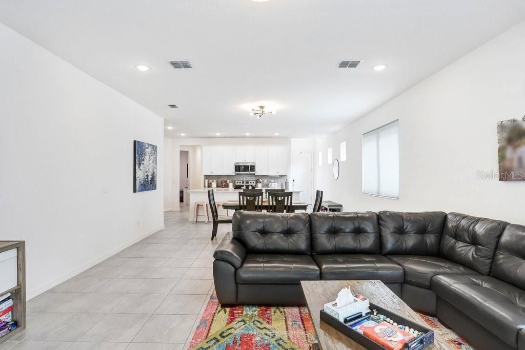 En Venta: $346,900 (3 camas, 2 baños, 1584 Pies cuadrados)