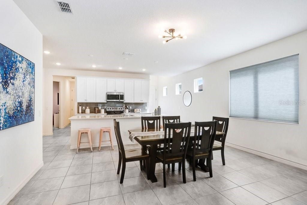 En Venta: $346,900 (3 camas, 2 baños, 1584 Pies cuadrados)