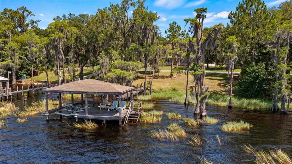 For Sale: $1,350,000 (3 beds, 3 baths, 2919 Square Feet)