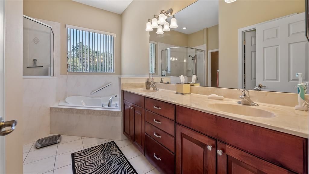 For Sale: $1,350,000 (3 beds, 3 baths, 2919 Square Feet)