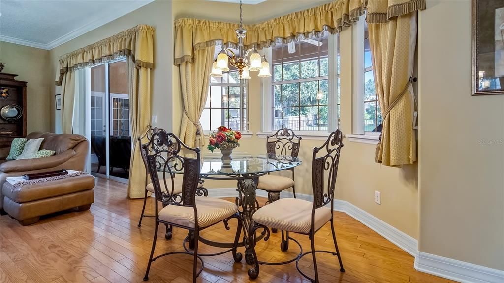 For Sale: $1,350,000 (3 beds, 3 baths, 2919 Square Feet)