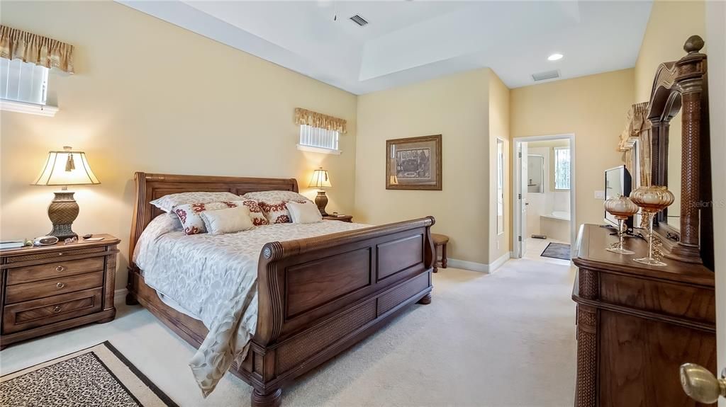 For Sale: $1,350,000 (3 beds, 3 baths, 2919 Square Feet)