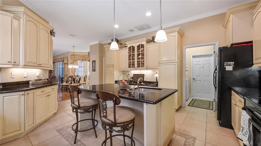 For Sale: $1,350,000 (3 beds, 3 baths, 2919 Square Feet)