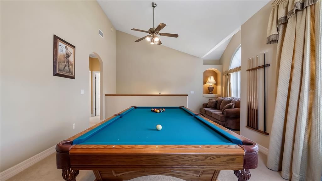 For Sale: $1,350,000 (3 beds, 3 baths, 2919 Square Feet)