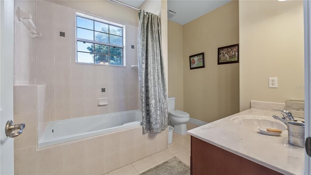 For Sale: $1,350,000 (3 beds, 3 baths, 2919 Square Feet)