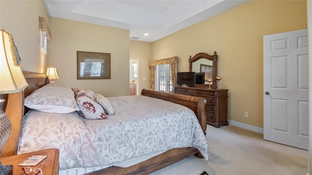 For Sale: $1,350,000 (3 beds, 3 baths, 2919 Square Feet)