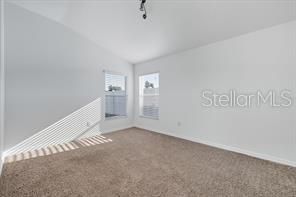 出租: $2,900 (4 贝兹, 3 浴室, 3191 平方英尺)