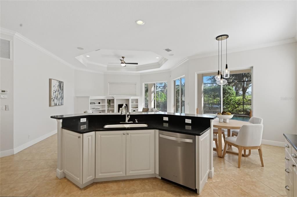 For Sale: $709,900 (4 beds, 3 baths, 2538 Square Feet)