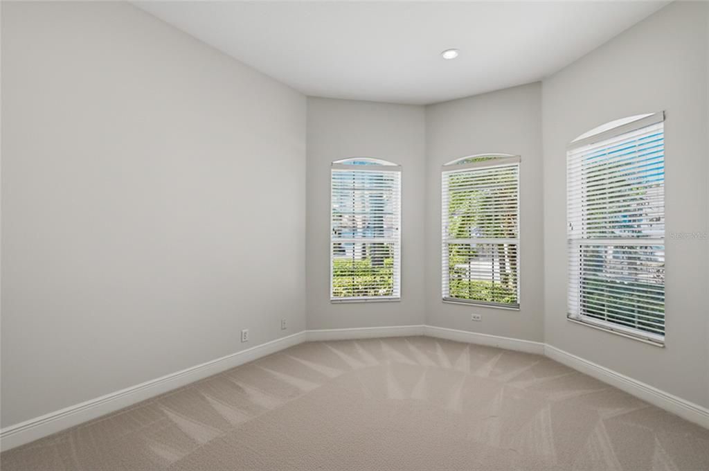 For Sale: $709,900 (4 beds, 3 baths, 2538 Square Feet)