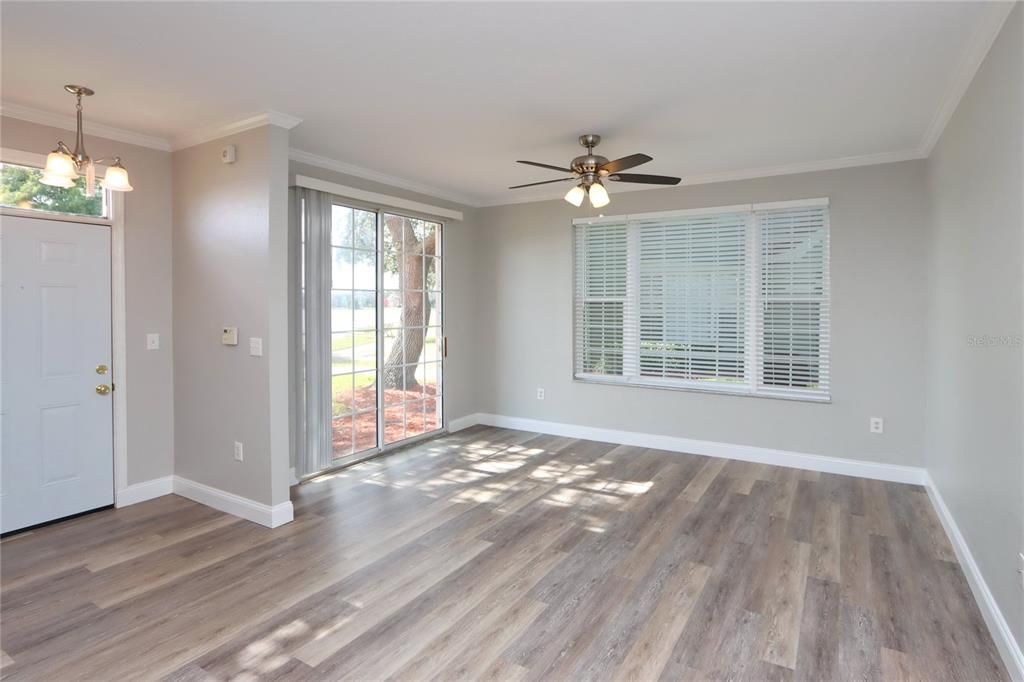 En Venta: $230,000 (2 camas, 2 baños, 1140 Pies cuadrados)