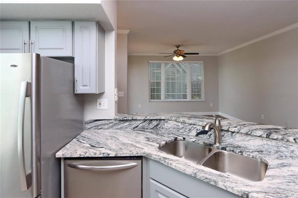 En Venta: $230,000 (2 camas, 2 baños, 1140 Pies cuadrados)