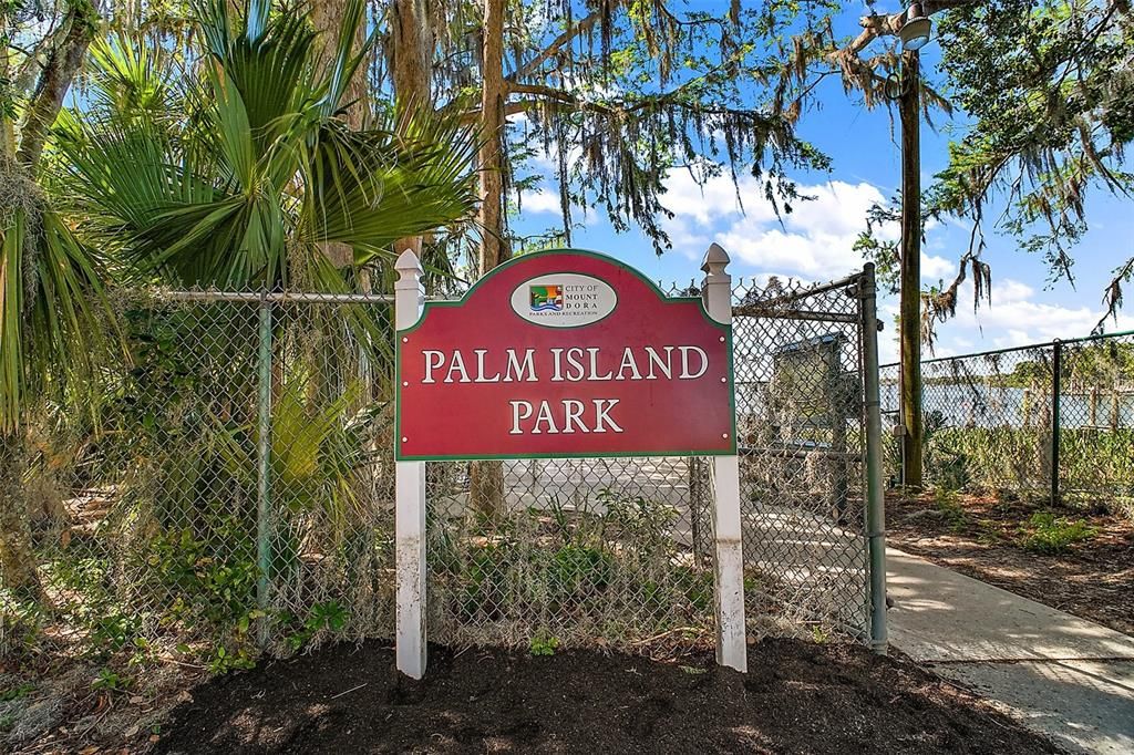 For Sale: $560,000 (3 beds, 2 baths, 2970 Square Feet)