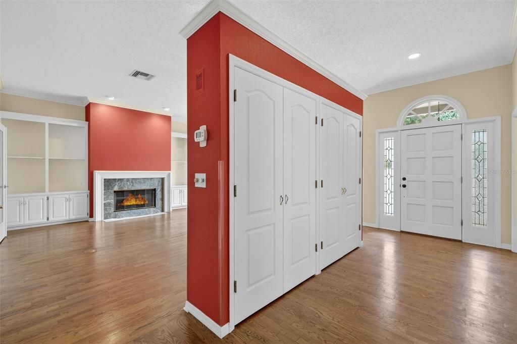 For Sale: $560,000 (3 beds, 2 baths, 2970 Square Feet)