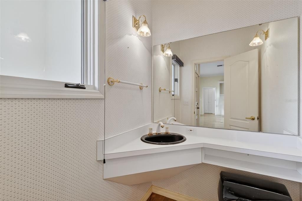 For Sale: $560,000 (3 beds, 2 baths, 2970 Square Feet)