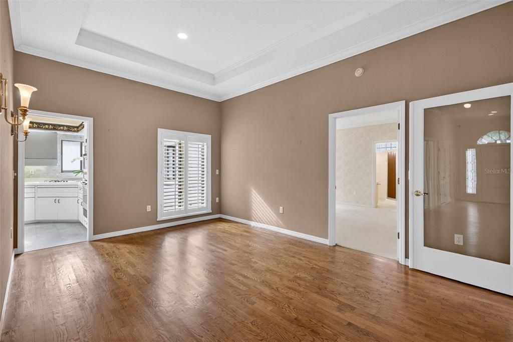 For Sale: $560,000 (3 beds, 2 baths, 2970 Square Feet)