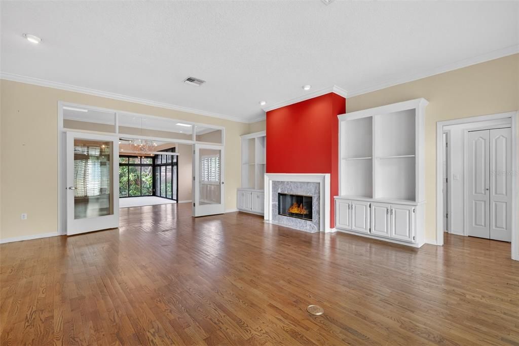 For Sale: $560,000 (3 beds, 2 baths, 2970 Square Feet)