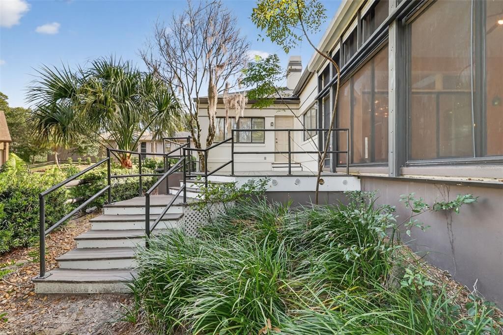 For Sale: $560,000 (3 beds, 2 baths, 2970 Square Feet)