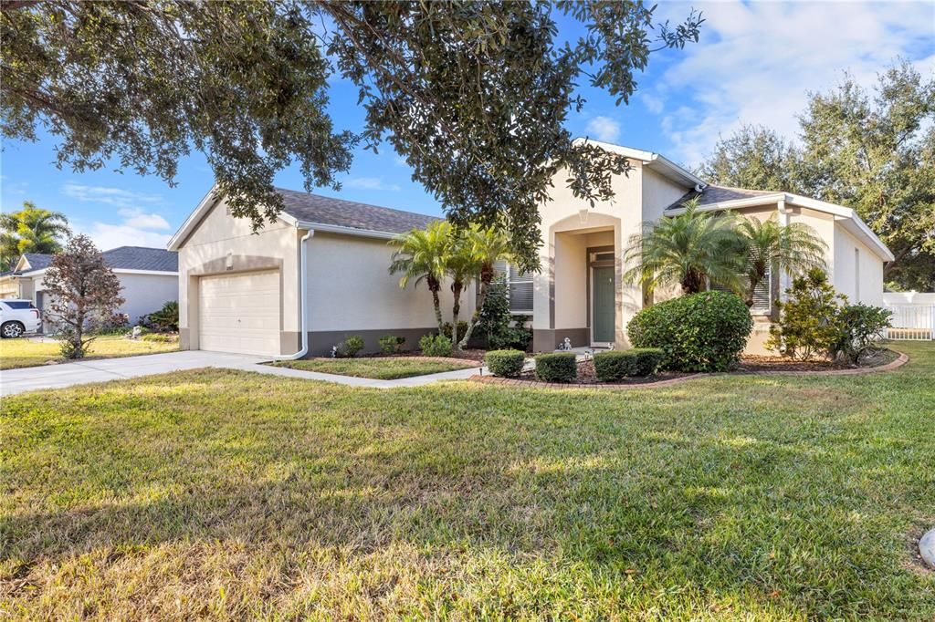 For Sale: $325,000 (3 beds, 2 baths, 1686 Square Feet)