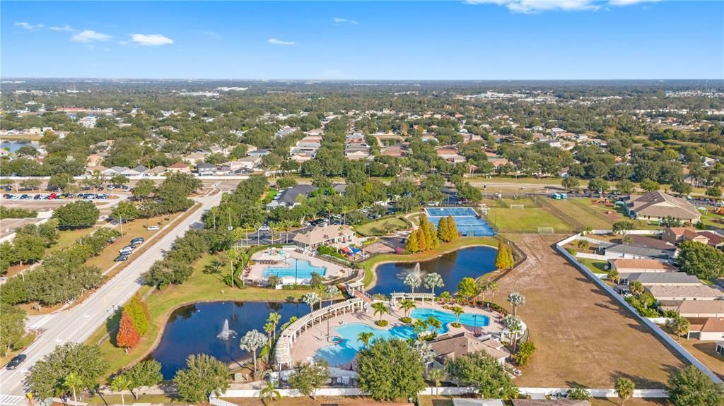 For Sale: $325,000 (3 beds, 2 baths, 1686 Square Feet)