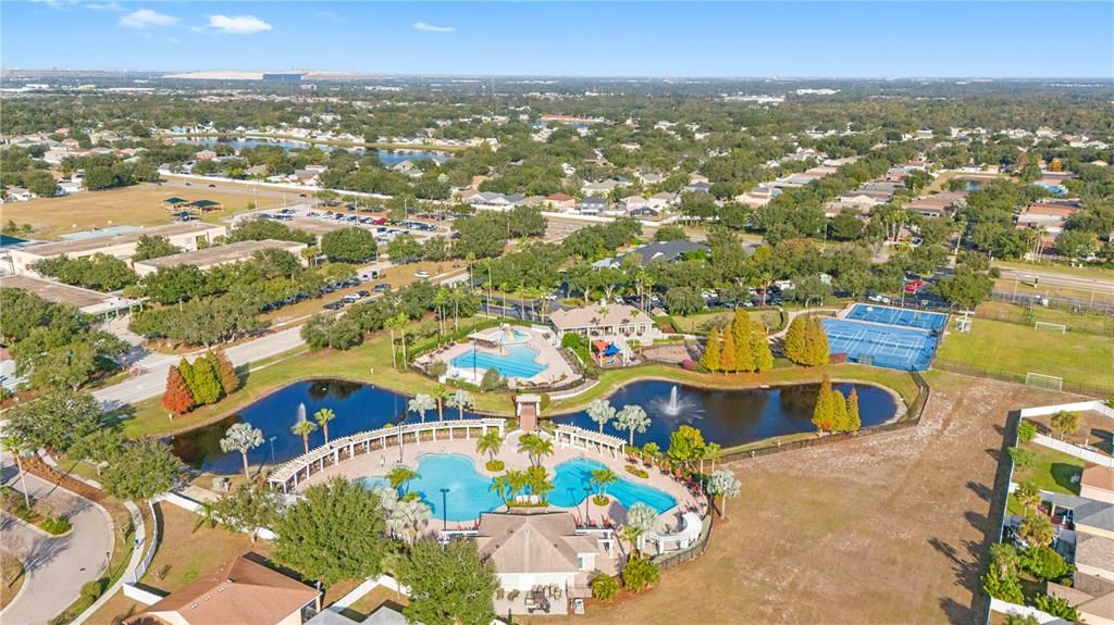 For Sale: $325,000 (3 beds, 2 baths, 1686 Square Feet)