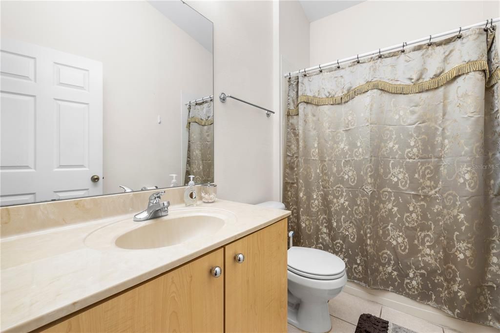 For Sale: $325,000 (3 beds, 2 baths, 1686 Square Feet)