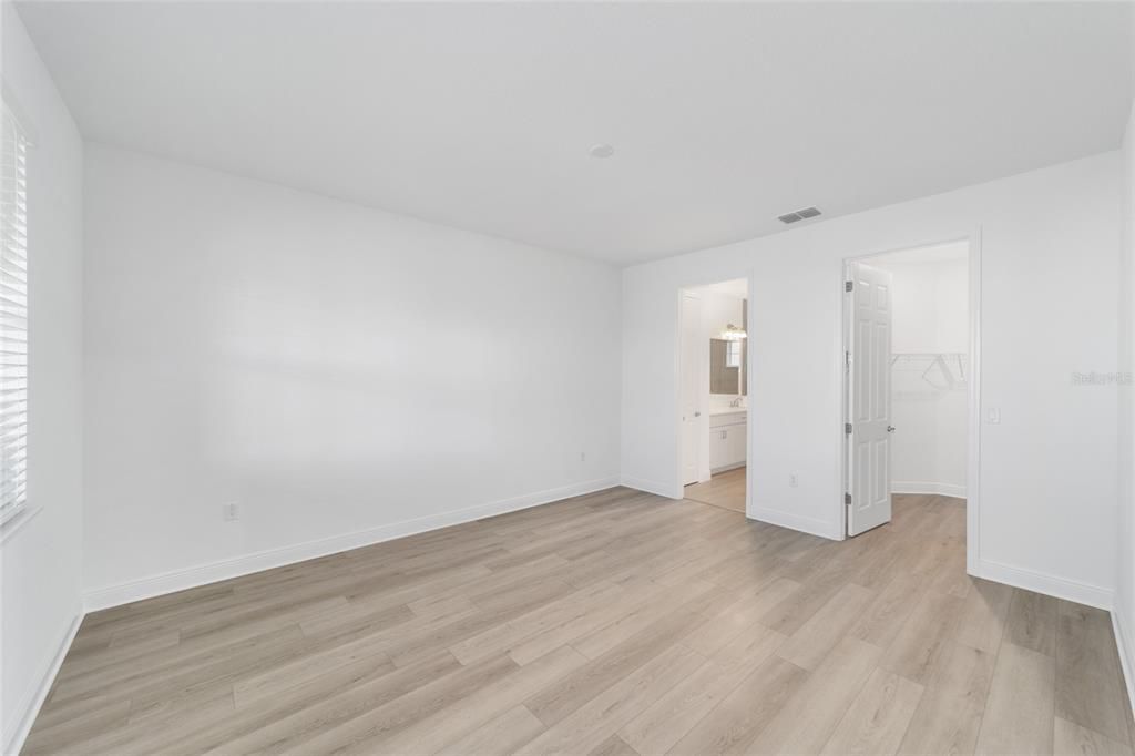 待售: $367,000 (2 贝兹, 2 浴室, 1718 平方英尺)