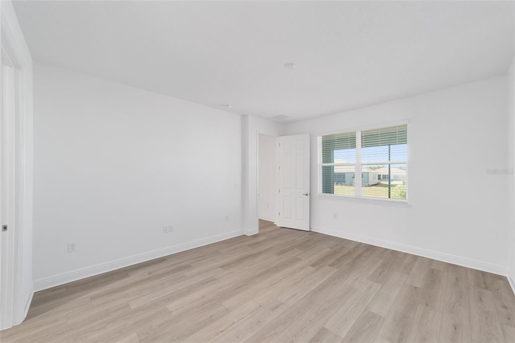 待售: $367,000 (2 贝兹, 2 浴室, 1718 平方英尺)