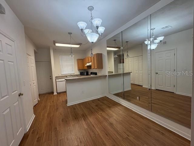 待售: $184,900 (2 贝兹, 2 浴室, 1114 平方英尺)