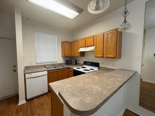 待售: $184,900 (2 贝兹, 2 浴室, 1114 平方英尺)