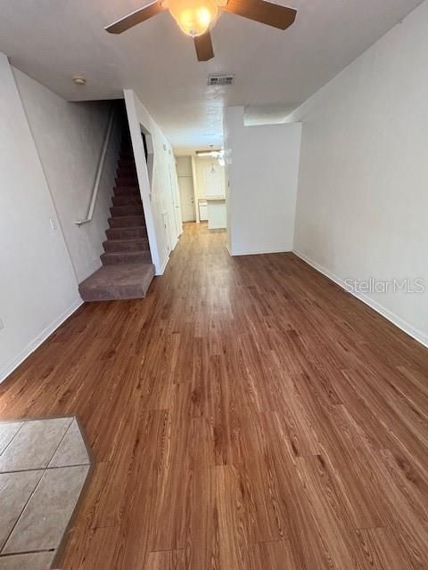 待售: $184,900 (2 贝兹, 2 浴室, 1114 平方英尺)