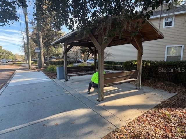 待售: $184,900 (2 贝兹, 2 浴室, 1114 平方英尺)