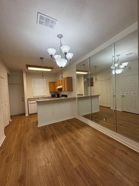 待售: $184,900 (2 贝兹, 2 浴室, 1114 平方英尺)