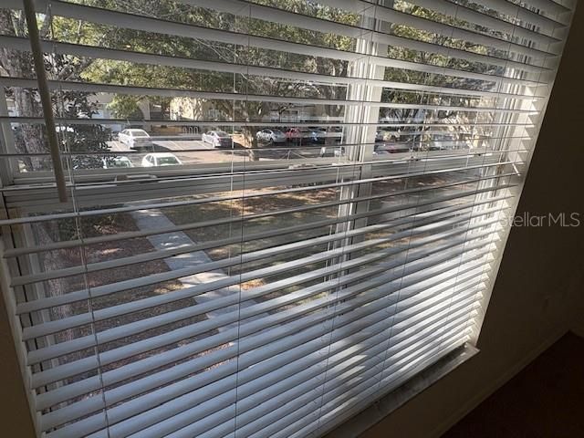 待售: $184,900 (2 贝兹, 2 浴室, 1114 平方英尺)