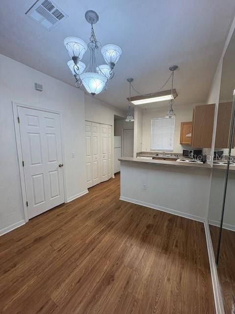 待售: $184,900 (2 贝兹, 2 浴室, 1114 平方英尺)