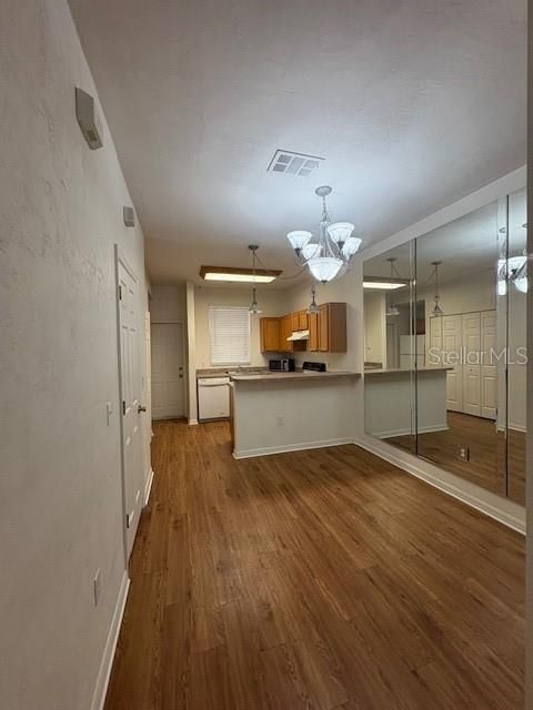 待售: $184,900 (2 贝兹, 2 浴室, 1114 平方英尺)