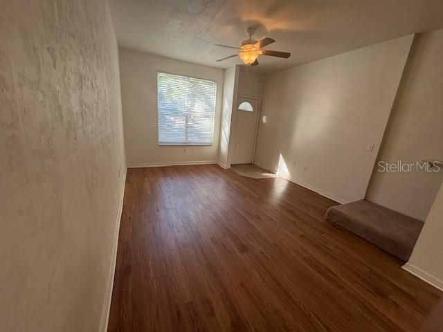 待售: $184,900 (2 贝兹, 2 浴室, 1114 平方英尺)