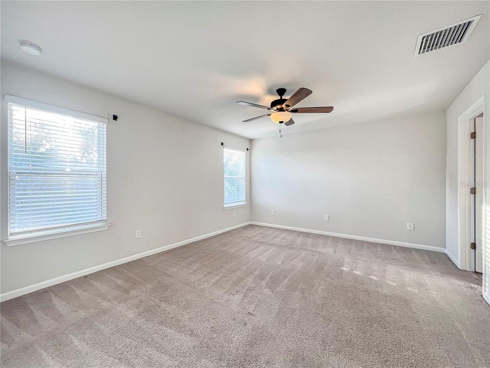 В аренду: $2,650 (4 спален, 2 ванн, 2048 Квадратных фут)