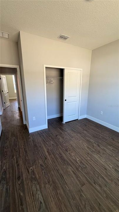 En Renta: $2,332 (4 camas, 2 baños, 1874 Pies cuadrados)