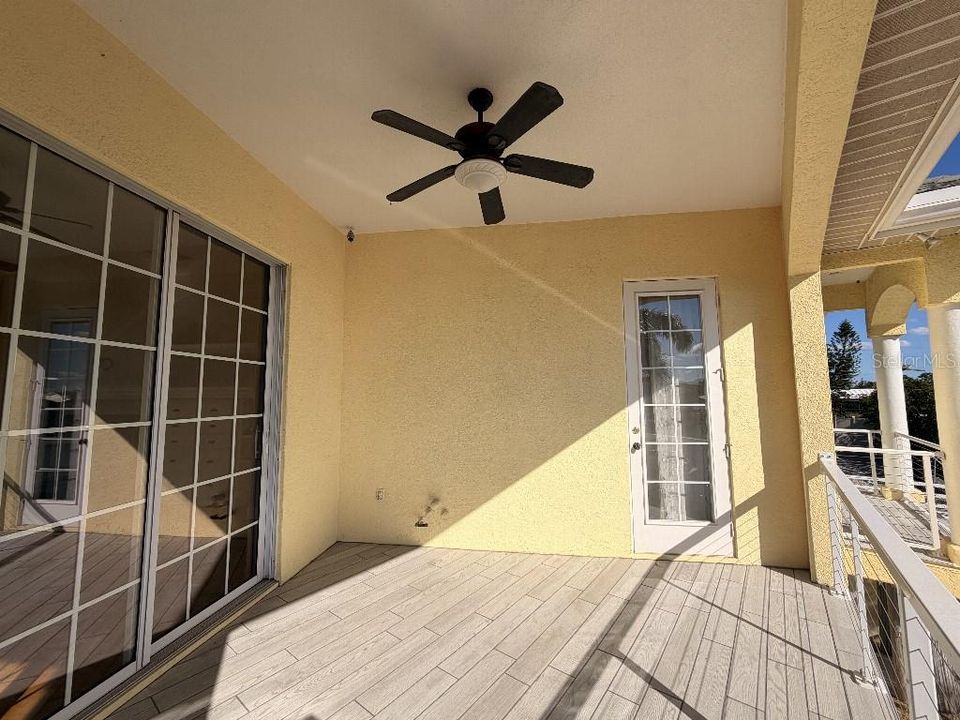 For Sale: $865,000 (3 beds, 2 baths, 2477 Square Feet)